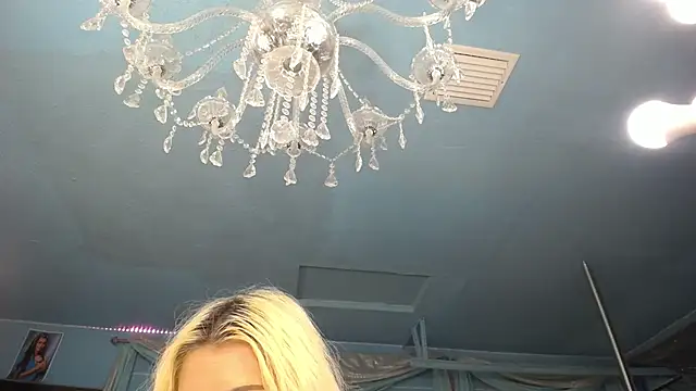 ADRIANNA_FOX
