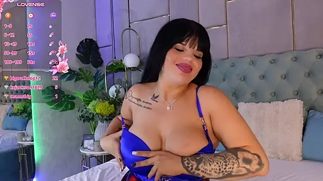 AmberRiso live cam on StripChat