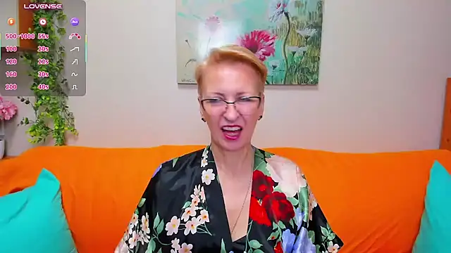 iamyourdream89 live cam on StripChat