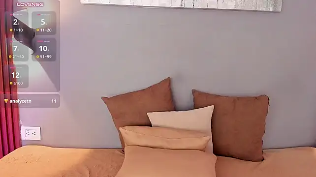 Stephanni_ live cam on StripChat