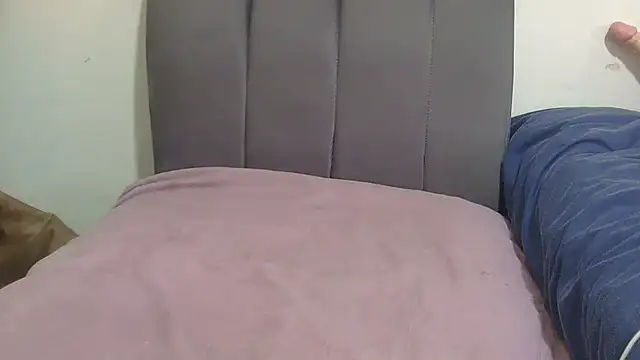 sluttylaura21