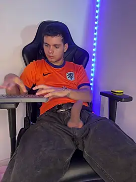 Liam_Mateo webcam
