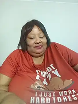 nancy111 (F milf) - Make Me cum and squit in my toy