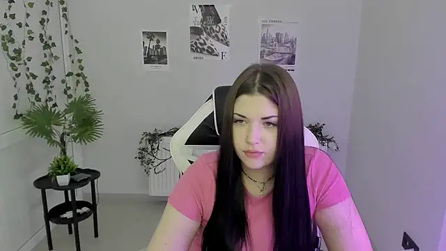 TinsleyPeach webcam