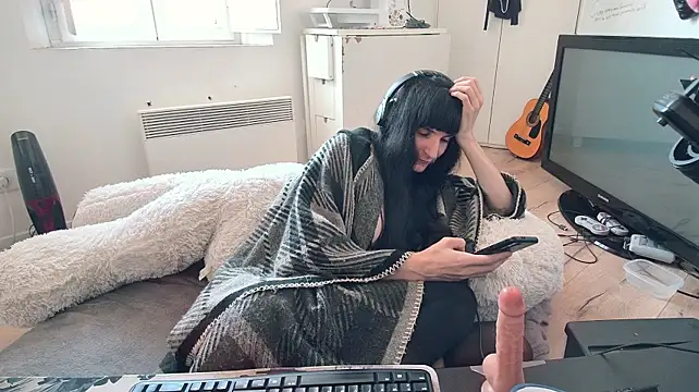 CeriseLapine live cam on StripChat