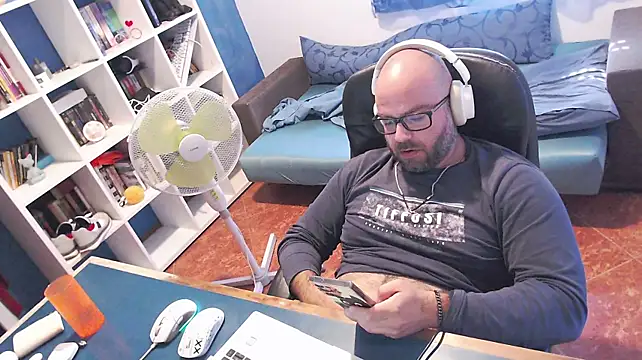 ravingr4d4
