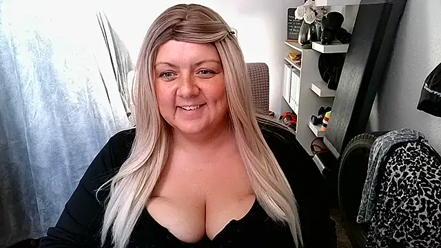 Blonde_Exclusive