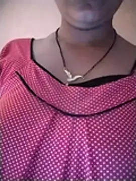 Red_Anjali_3