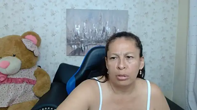 mature_martina