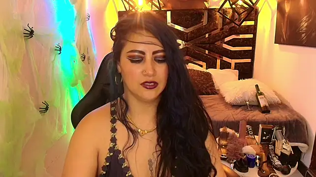 scarleth_blue