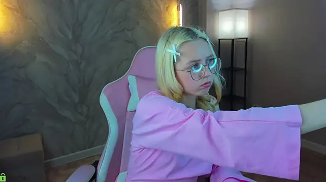 mollyy_snow