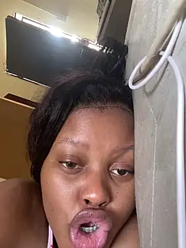 Iconic_black_barbie webcam