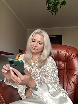 Moonflower_lily live sex cam