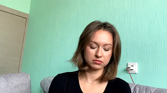 voyeur upskirt LindaPlavnik