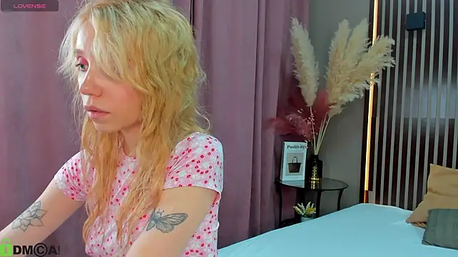 free adult chatting Lil1y Moore