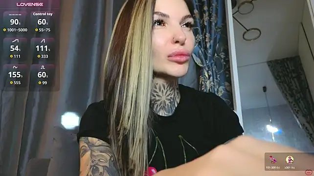 tattooedBabyy live cam on StripChat