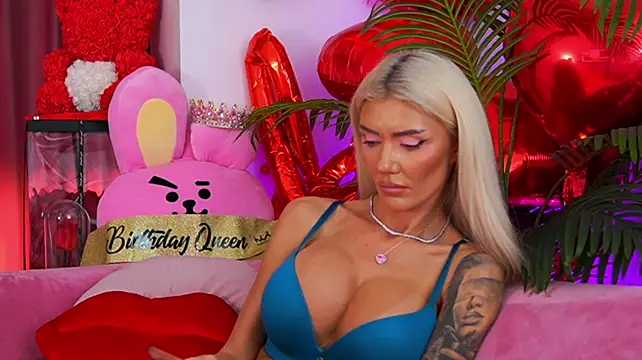 fallingangel live cam on StripChat