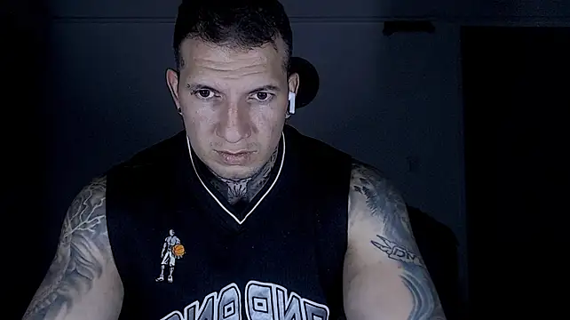 shane_clay (M young) - Help me through this difficult time