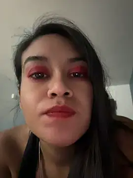ToXxXiicBarbiie live cam on StripChat