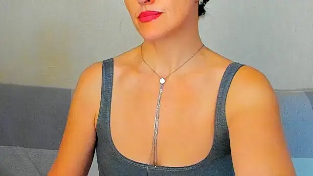 beddable_woman