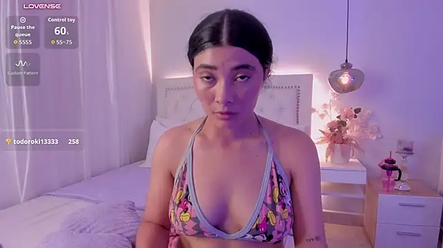 emilly_duque live cam on StripChat