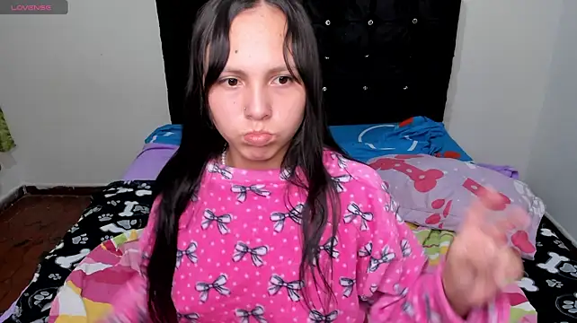 cloeh_tk live cam on StripChat