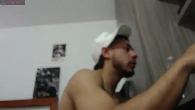 Taylor_DiamondBoy webcam