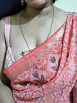 Raashi_Kannada_Telugu