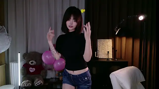 KuLerPai live cam on StripChat