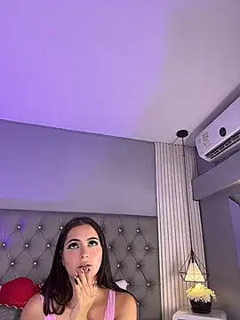 Anniechan_ live cam on StripChat