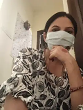 Shivani_8432 live cam on StripChat