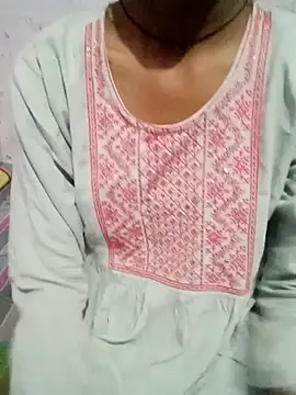 Saya-Tyagi live cam on StripChat