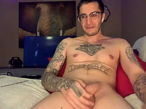 BWCJUICYJOSH live cam on StripChat