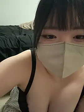 Yuzuchan_room live cam on StripChat