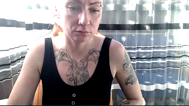 cold_lollipop live cam on StripChat