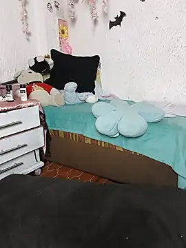 Kuutar live cam on StripChat