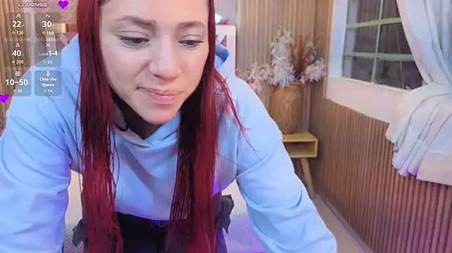 ANNE_TAY1