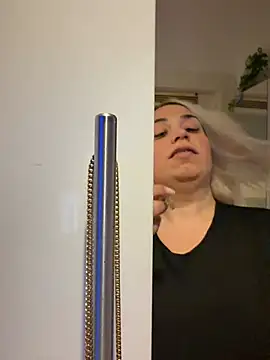 Monageil live sex cam