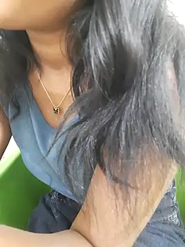 Navya6879