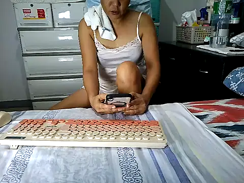 nhayasquirt