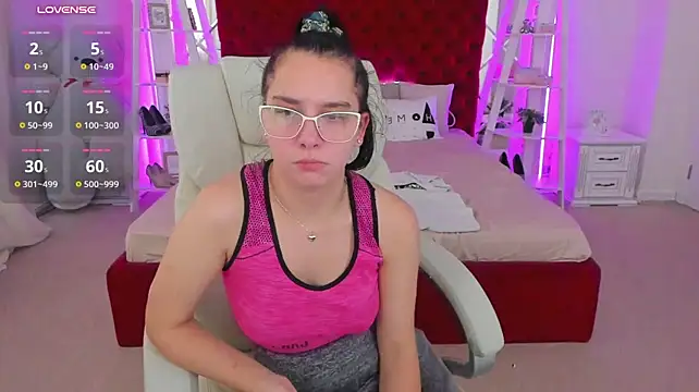 Livia_Shy