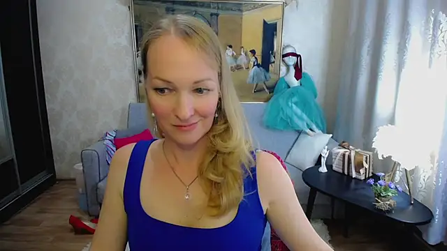 Alana_Solara