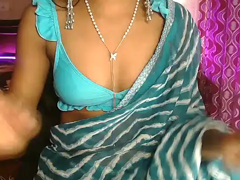 tara_malhotra webcam