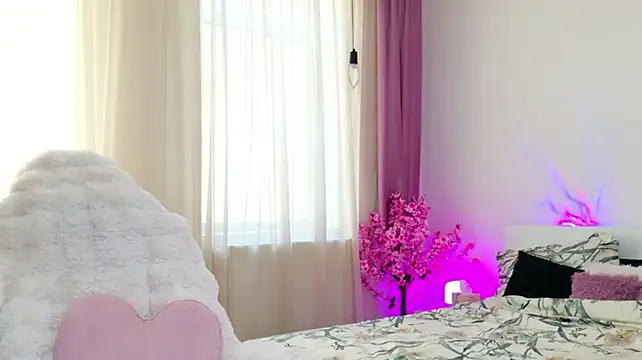 xazaleea live cam on StripChat