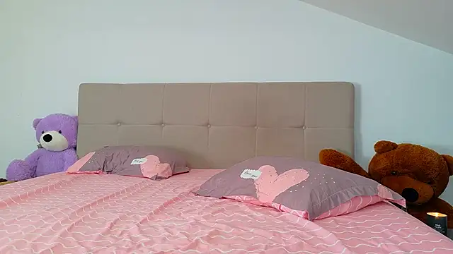 SweetMaddy888 live cam on StripChat