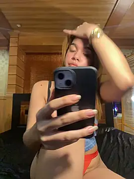 sluttycummer_juliana