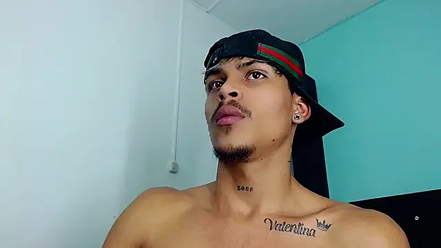 angel_foxc13 (M twink) - happy happy Angel