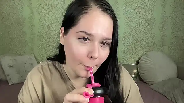 IvyLebelly webcam
