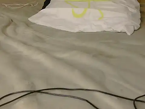 Earlybird02 on Stripchat