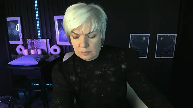 CarmenSoft live cam on StripChat